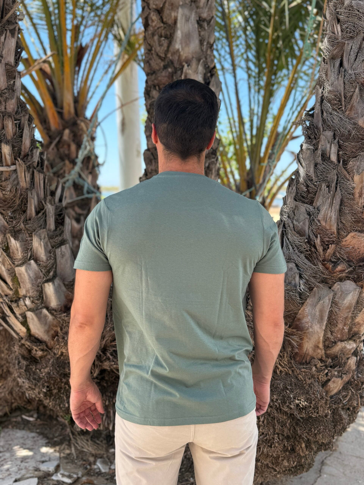 Camiseta bordada